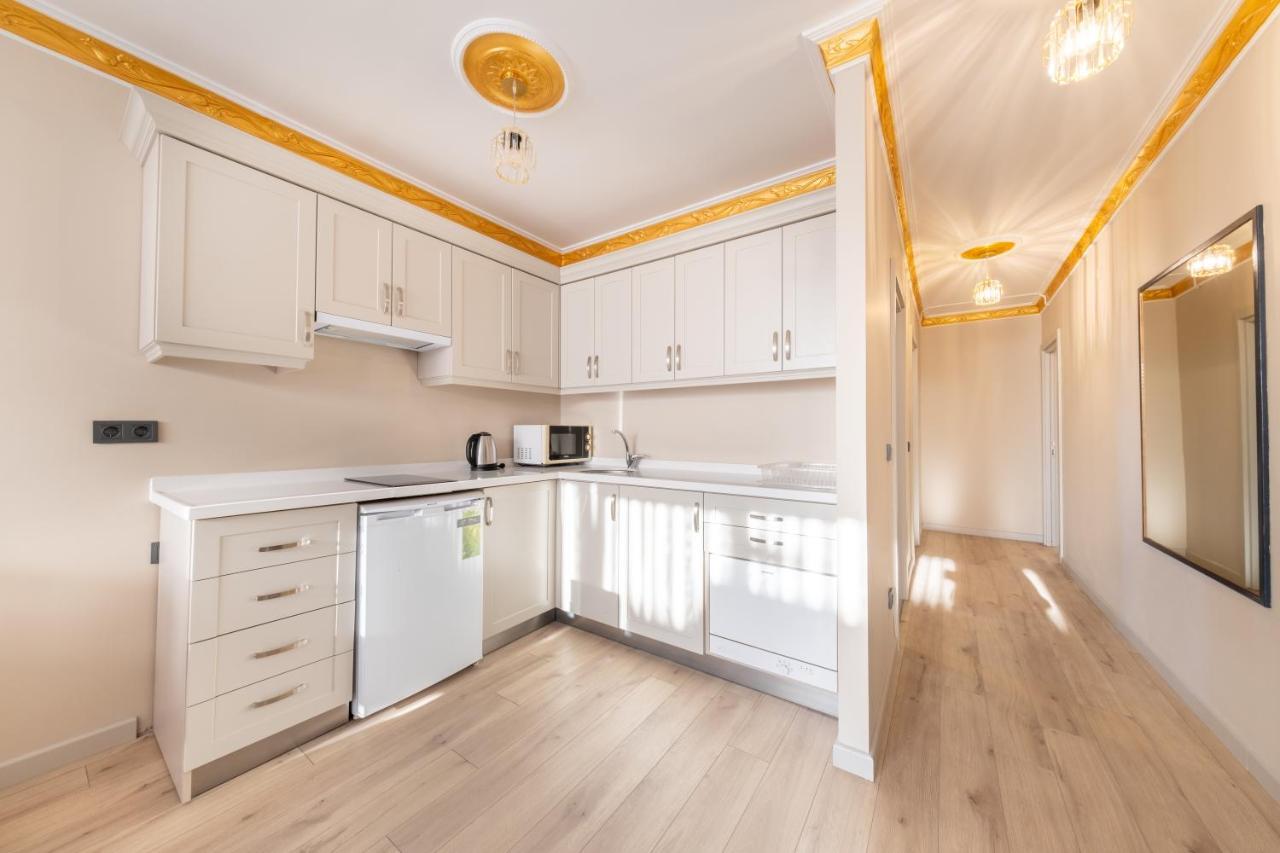 Taksim No 44 Hotel & Suites Istanbul Bagian luar foto