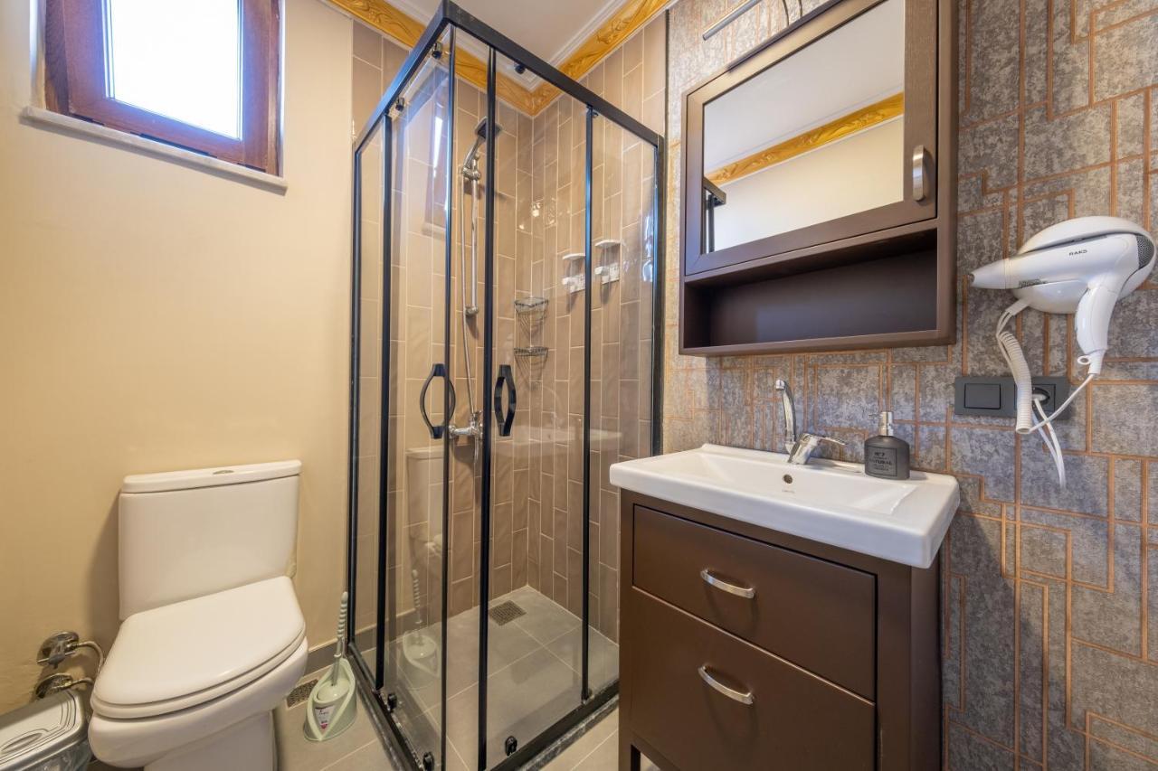 Taksim No 44 Hotel & Suites Istanbul Bagian luar foto