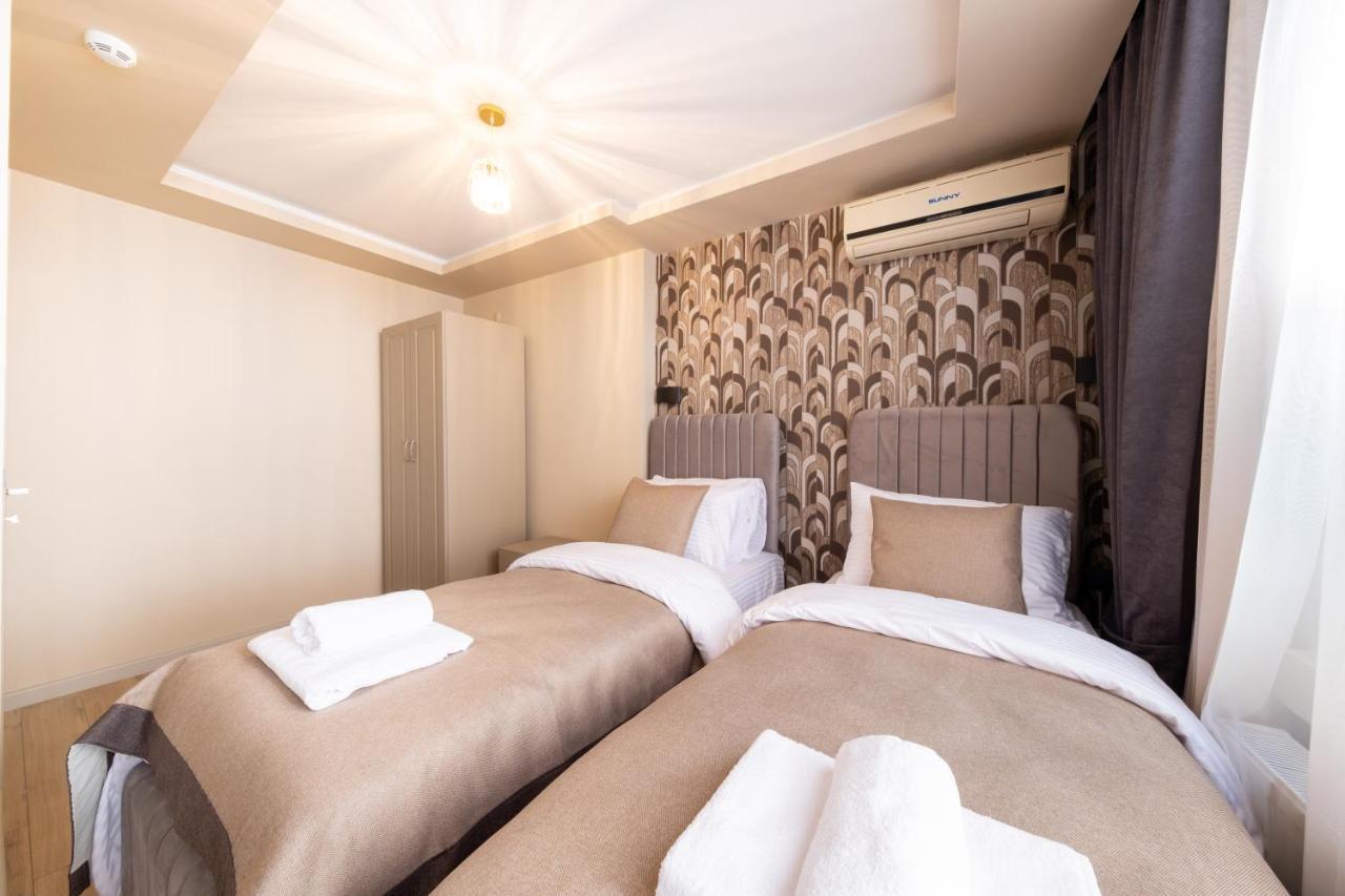 Taksim No 44 Hotel & Suites Istanbul Bagian luar foto