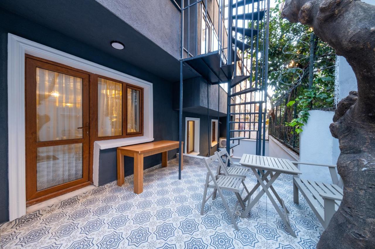 Taksim No 44 Hotel & Suites Istanbul Bagian luar foto