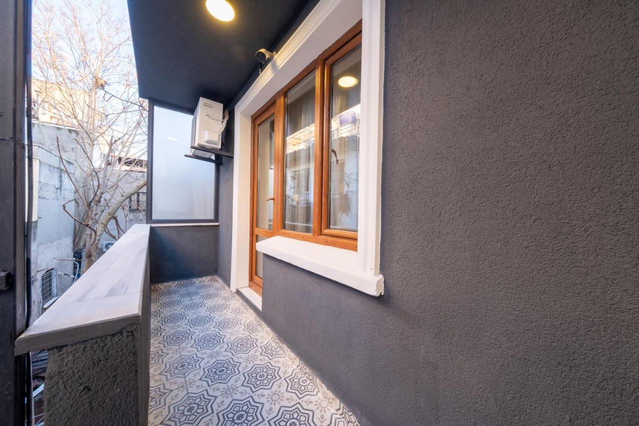 Taksim No 44 Hotel & Suites Istanbul Bagian luar foto