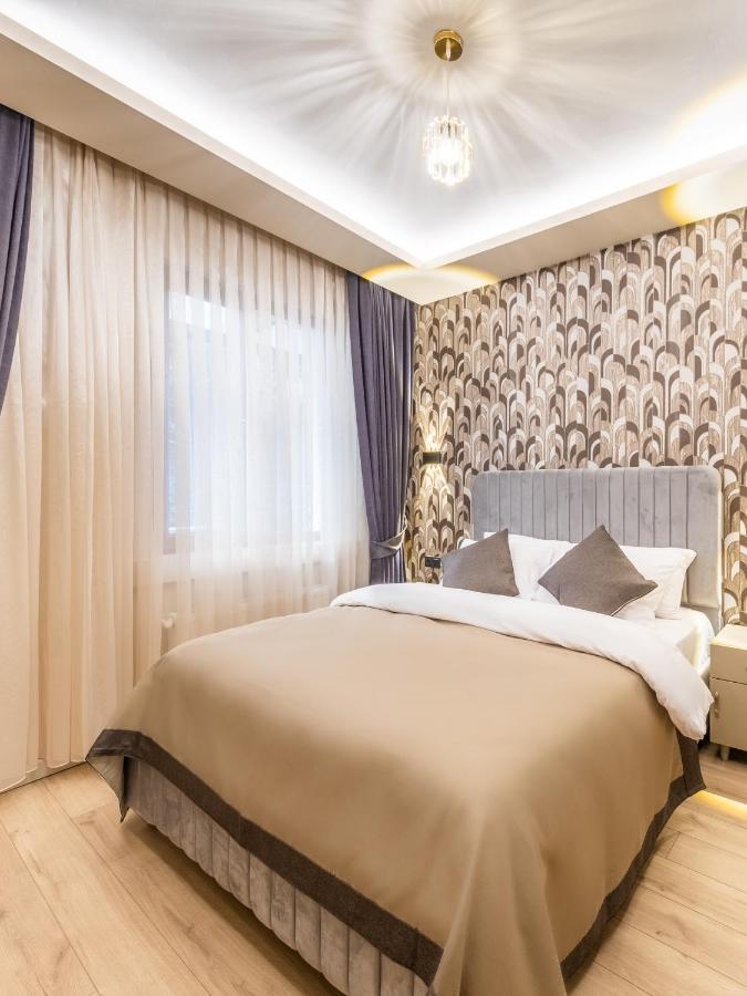 Taksim No 44 Hotel & Suites Istanbul Bagian luar foto